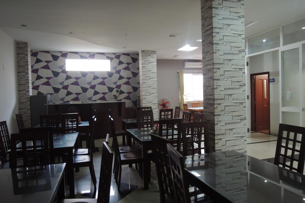 Ocean Bay Hotel Nha Trang Buitenkant foto